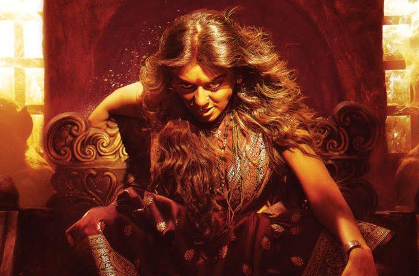  Hansika is playing a double role in the new movie “Gandhari” directed by director R. Kannan.